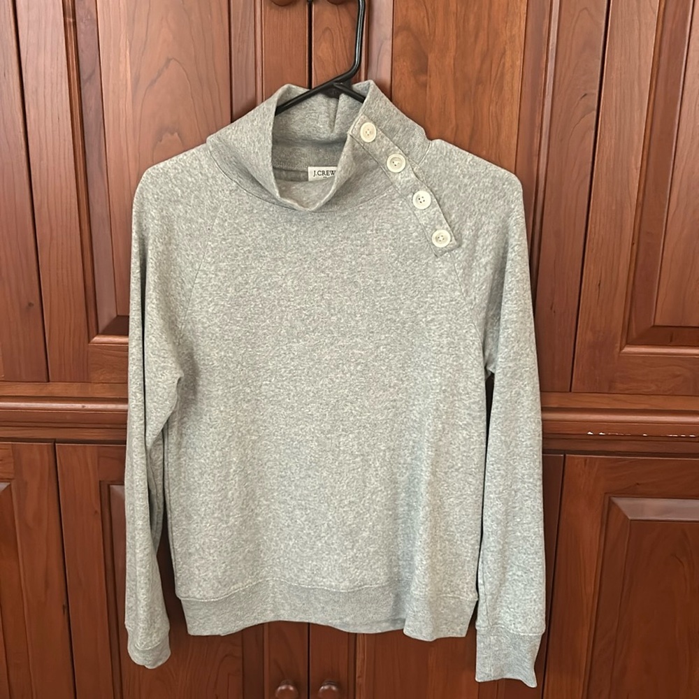 J Crew Women’s Wide Button Collar Pullover Sweatshirt